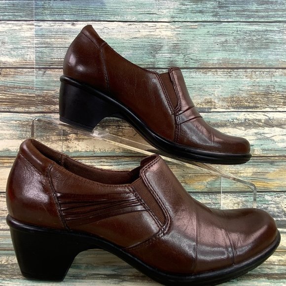 Clarks Womens Size 5.5M Slip On Dress Ankle Booties Brown Leather Block Heel - Picture 1 of 11